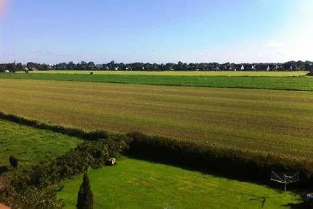 Luxus Mit Terrasse, Sehr Ruhig In شاليه