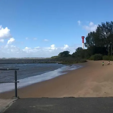 Дом отдыха Luxus Mit Terrasse, Sehr Ruhig In *